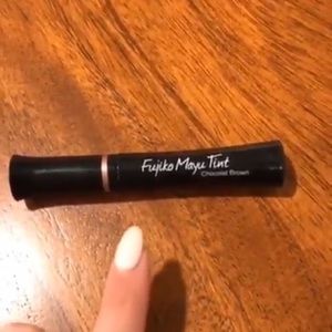 Meet your Posher, Abi